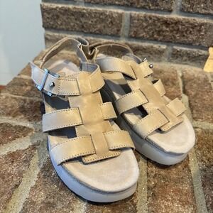 Munro Women Size 8N Flynn Taupe Leather Platform Sandals Slingbacks #135